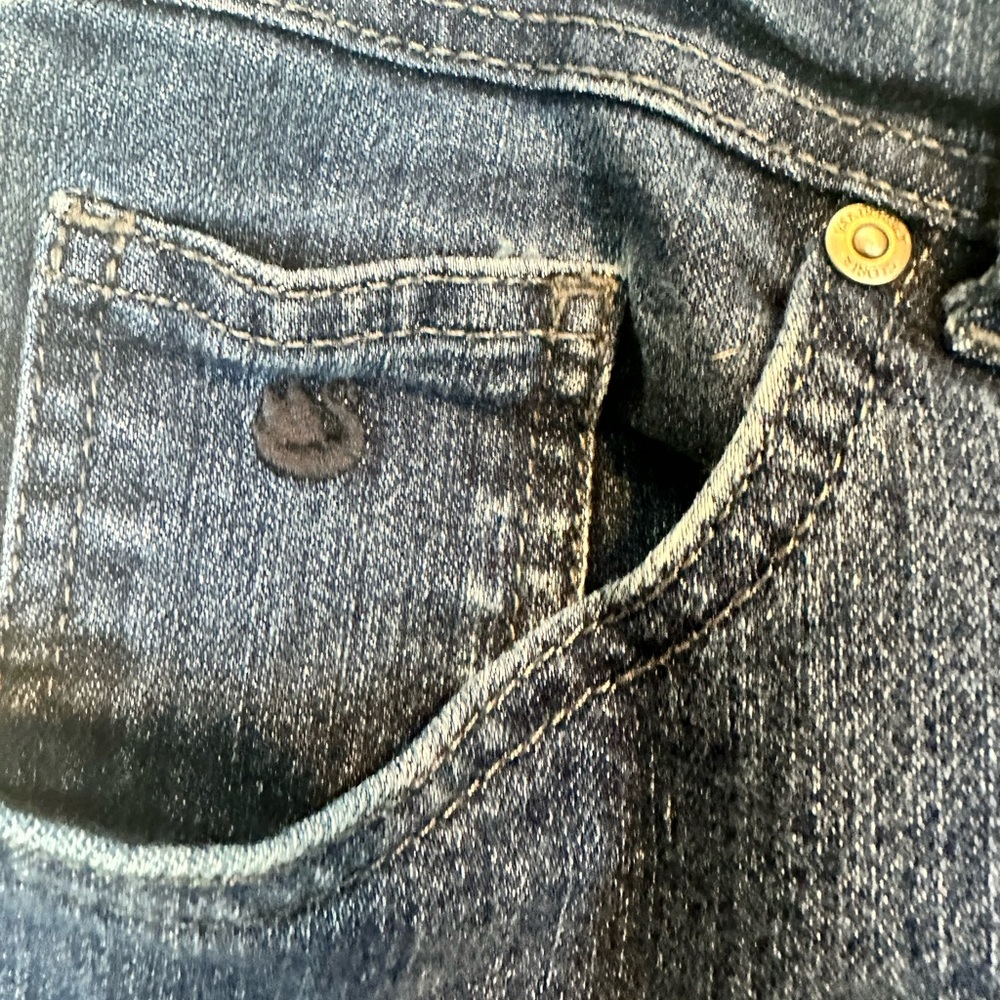 Gloria Vanderbilt Short Capris - Picture 7 of 9